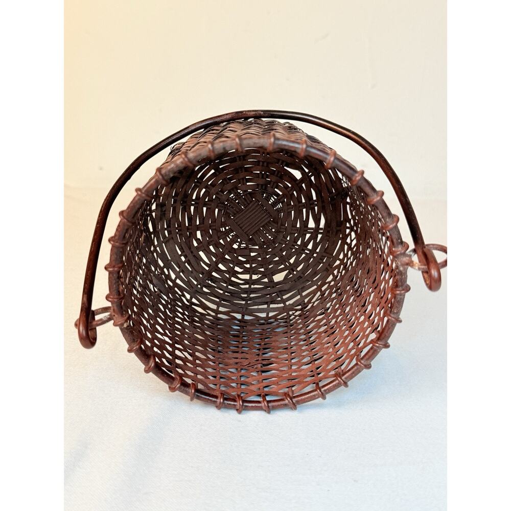Primitive Burgundy Woven Metal Basket W/ Swing Handle Rustic Farmhouse Decor - Picture 7 of 11